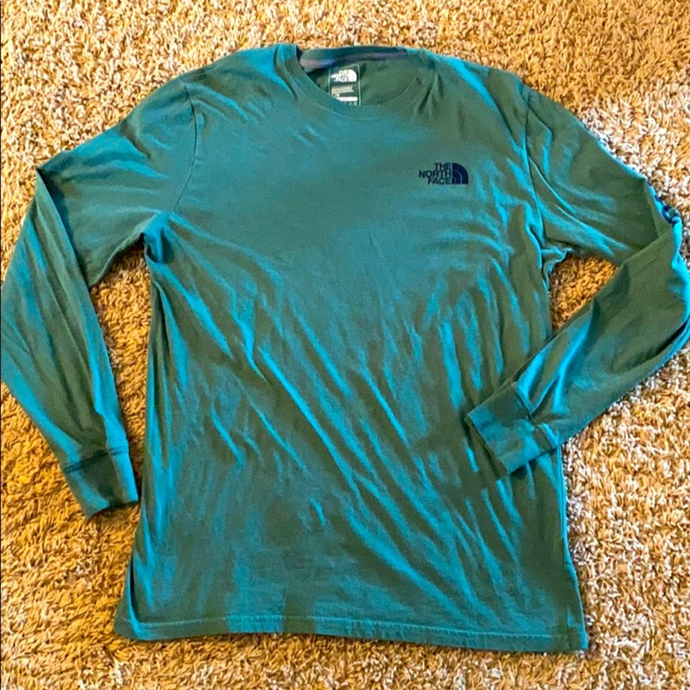 North Face men’s long sleeve t-shirt. Size L